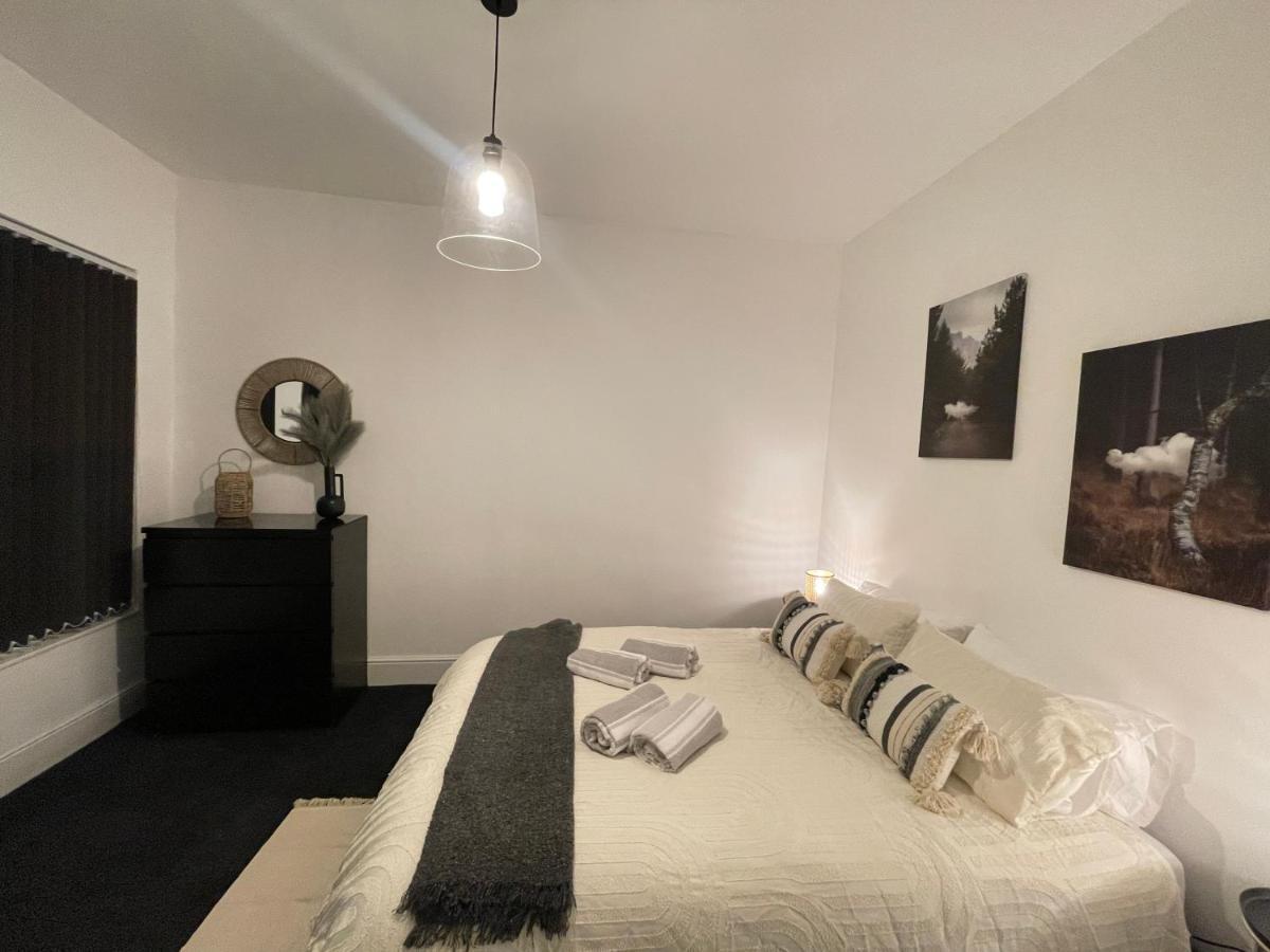Urban 3 Bedroom Home In Kings Heath-Great Location Birmingam Exterior foto